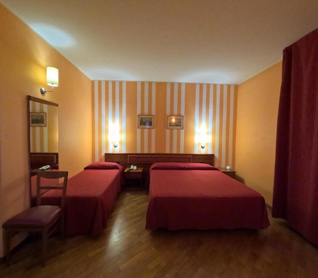Hotel Air Bag Lodi Bagian luar foto