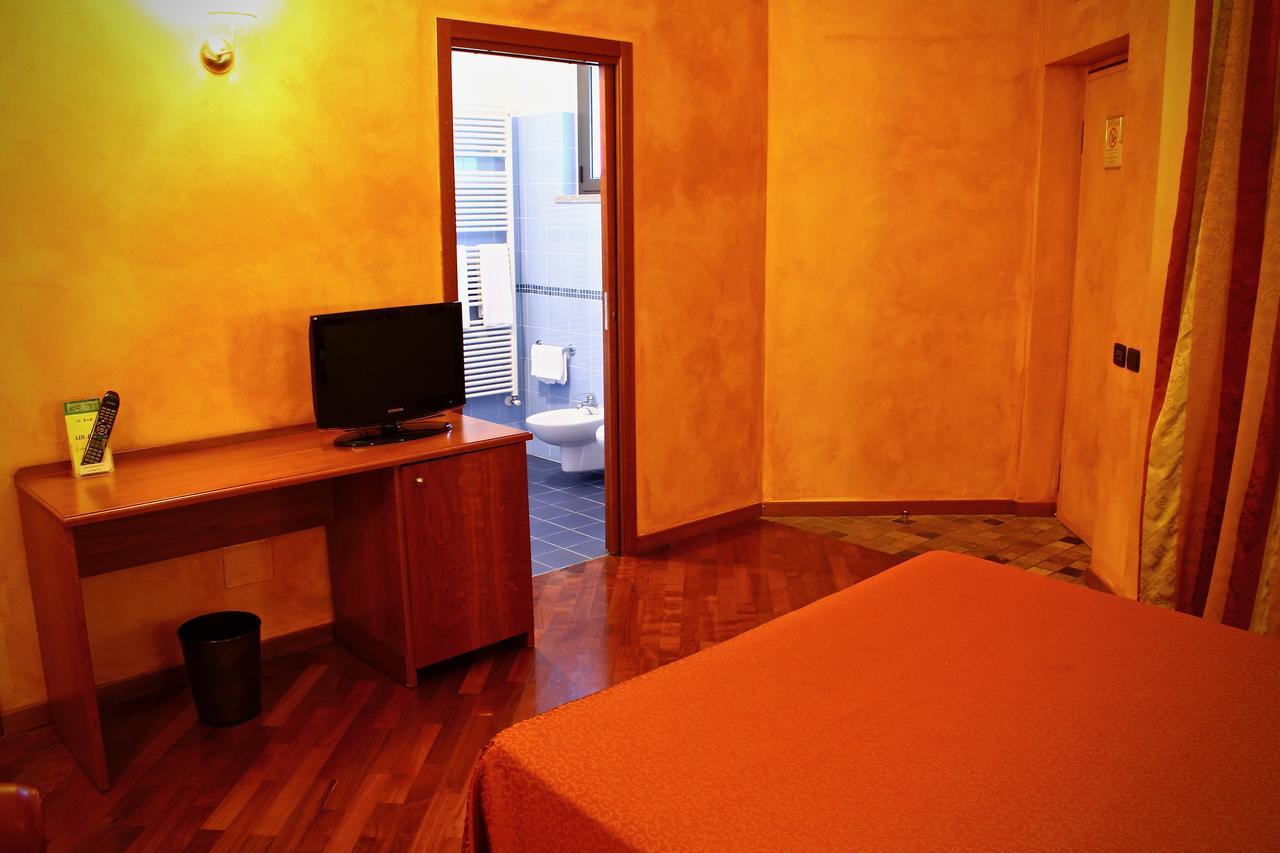 Hotel Air Bag Lodi Bagian luar foto