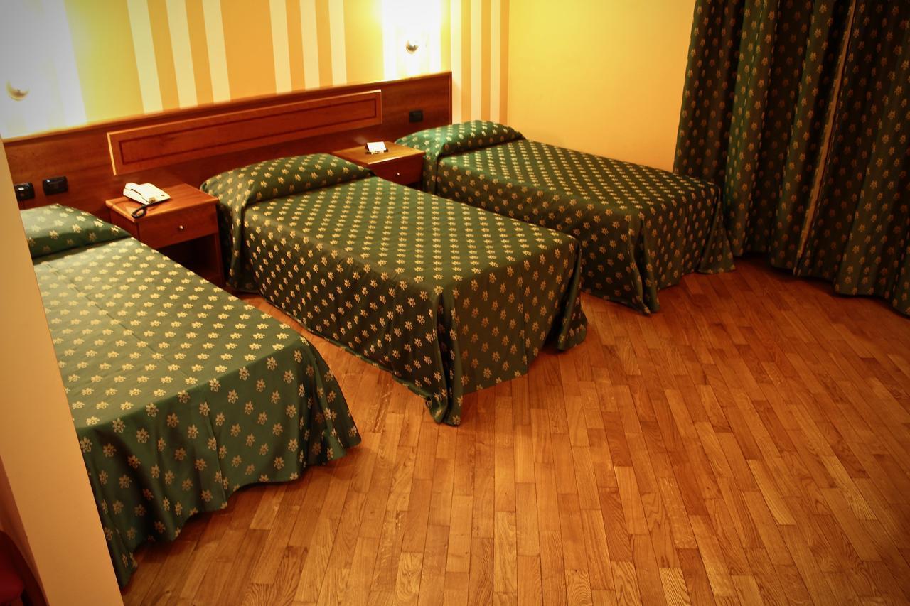 Hotel Air Bag Lodi Bagian luar foto