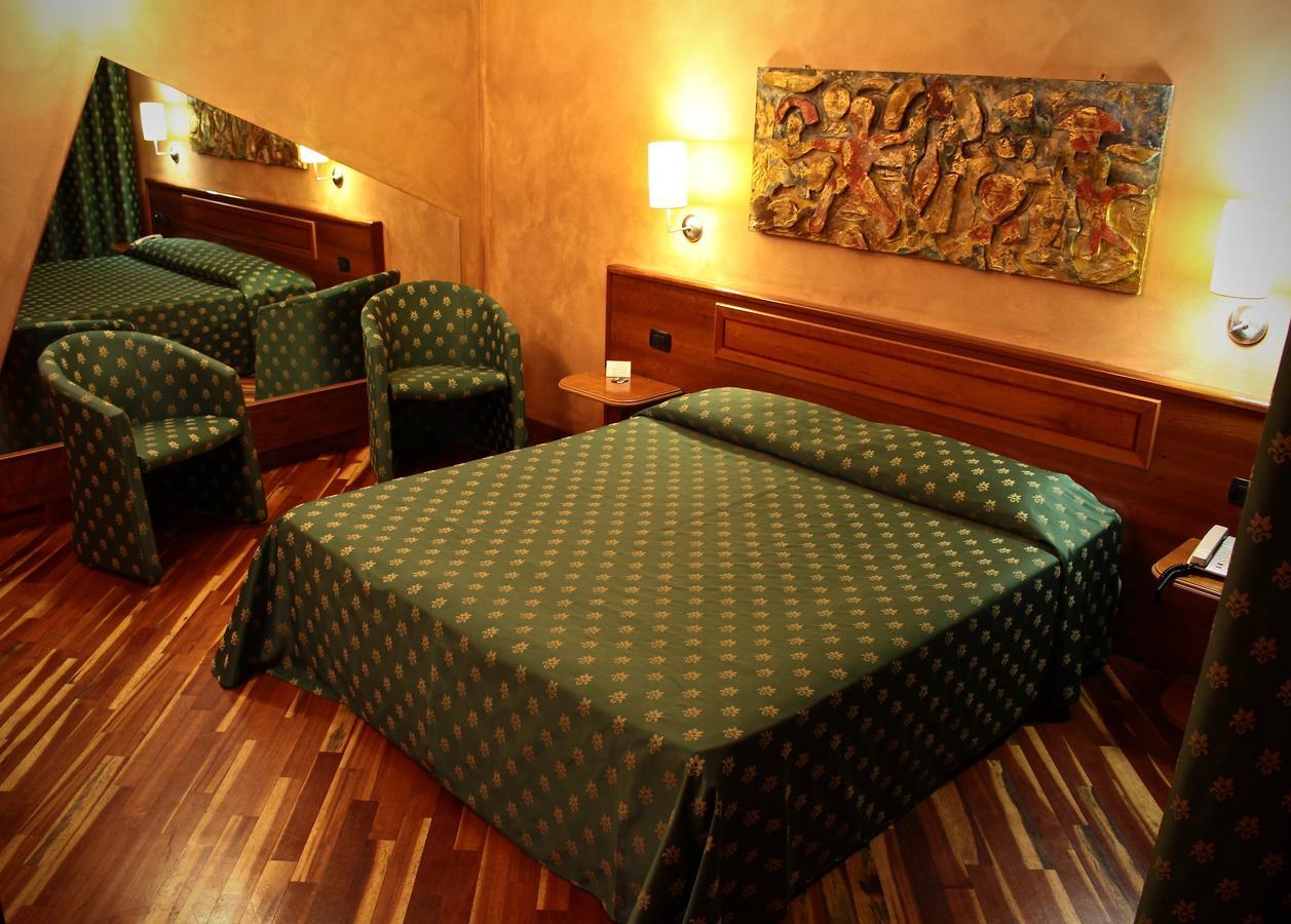 Hotel Air Bag Lodi Bagian luar foto